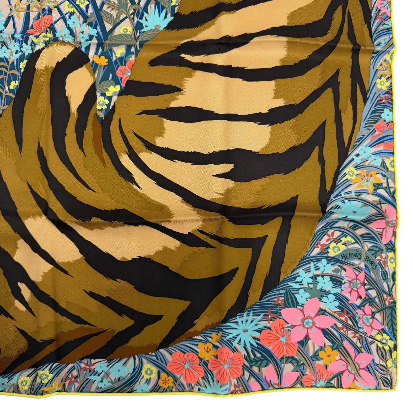 Hermes Carre 70 Tiger Silk 100% Beige Sundre Brown Multicolor Scarf — view 5