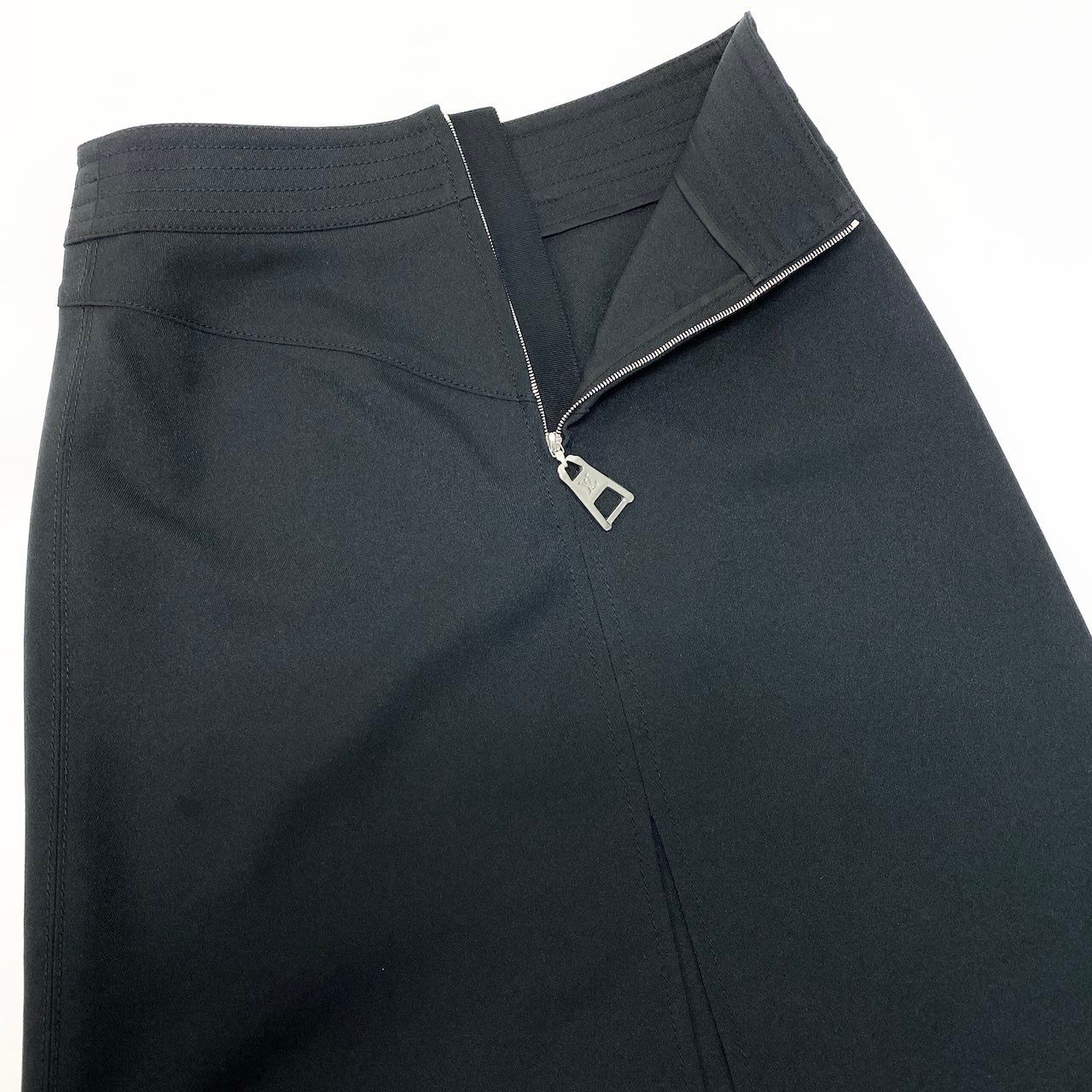Louis Vuitton Silver Large Zip Black Mini Skirt — view 5