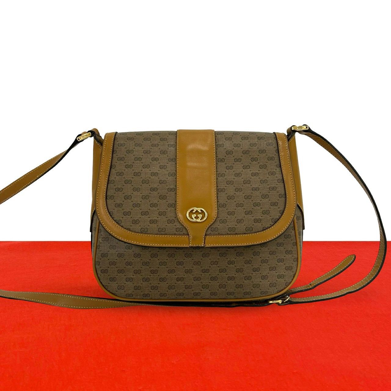 Gucci Vintage Micro GG Logo Leather Shoulder Bag Sacoch Pochette Brown