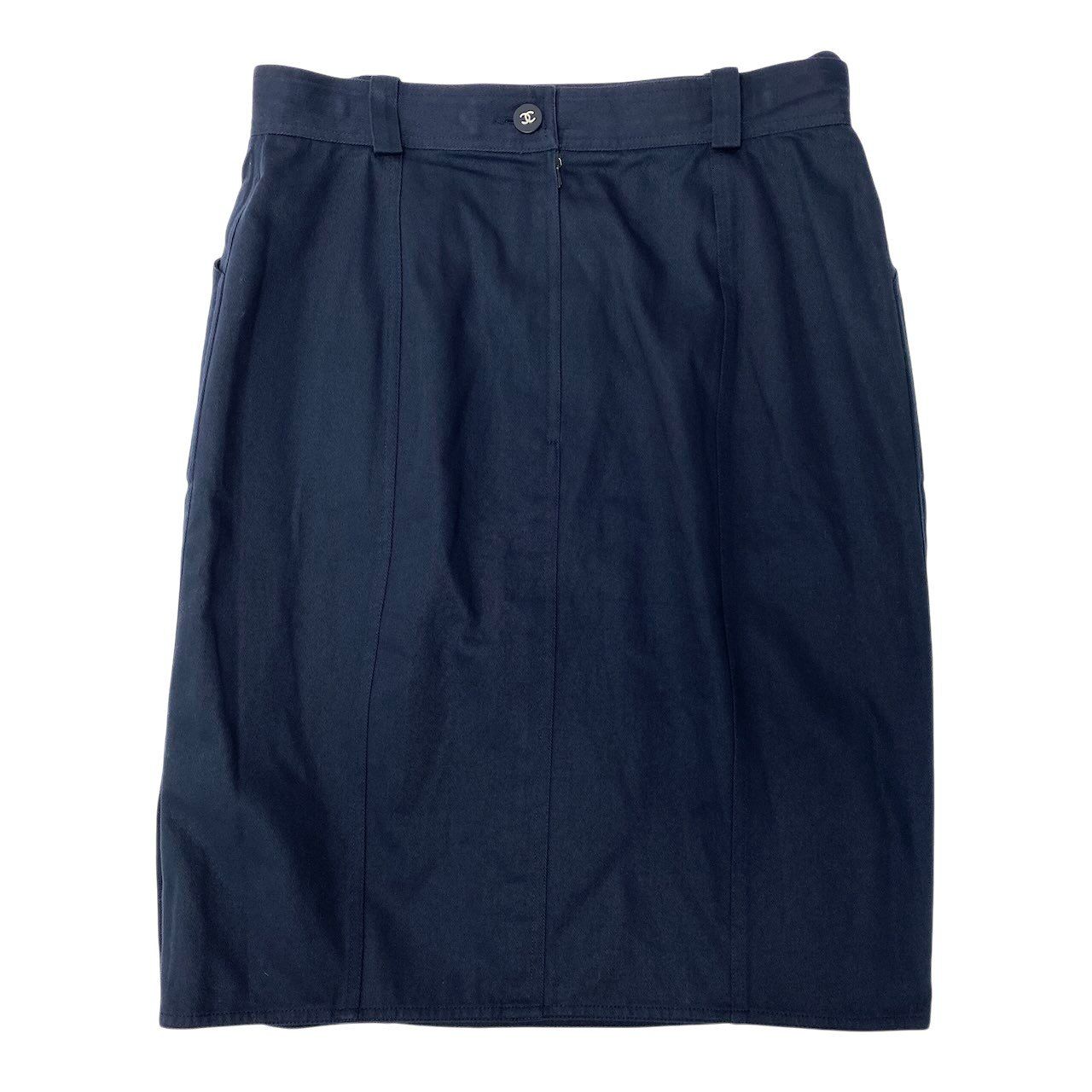 Chanel Knee Length Tight Skirt CC Logo Button Navy Cotton — view 3