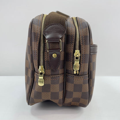 Louis Vuitton Shoulder Bag Reporter PM — view 6