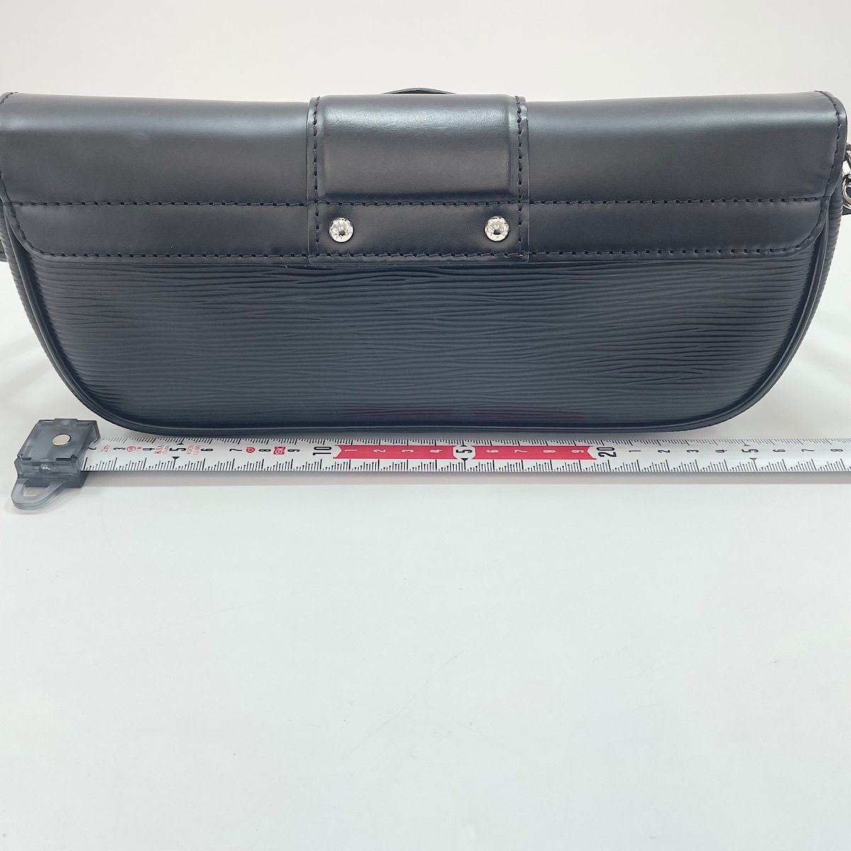 Louis Vuitton Shoulder Bag Pochette Montaigne — view 4