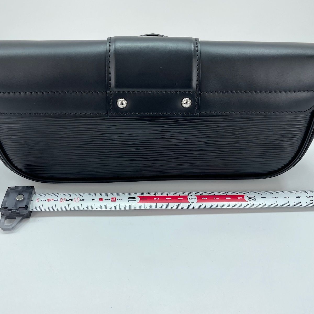 Louis Vuitton Shoulder Bag Pochette Montaigne — view 4