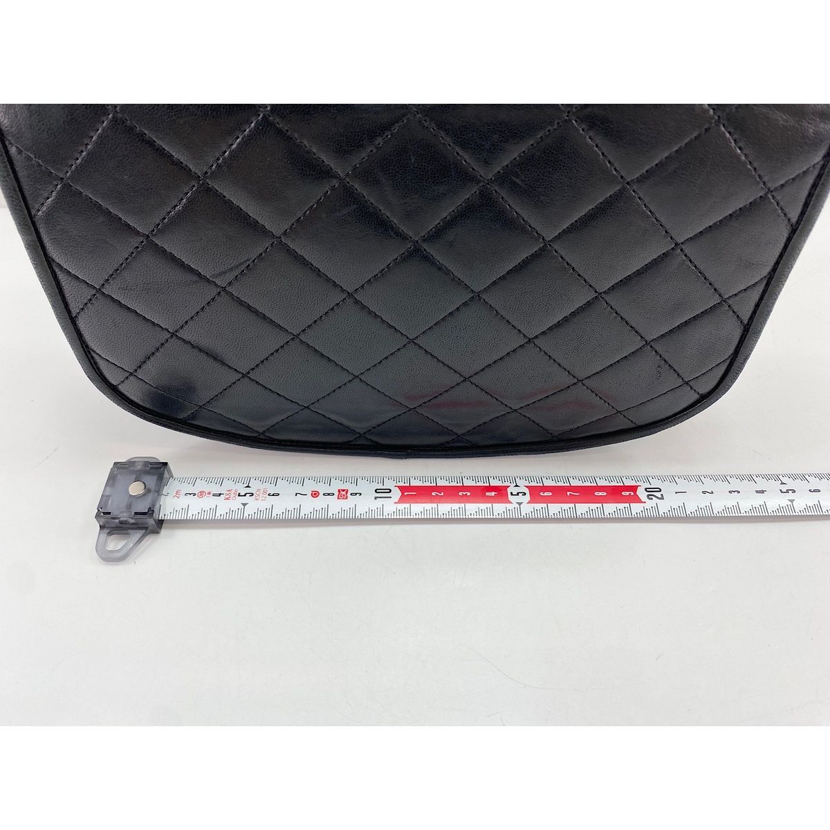 Chanel Shoulder Bag Quilted — view 4