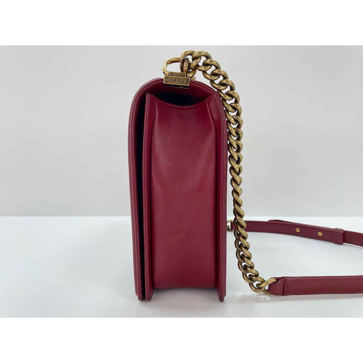 Chanel Shoulder Bag Boy Large — view 4