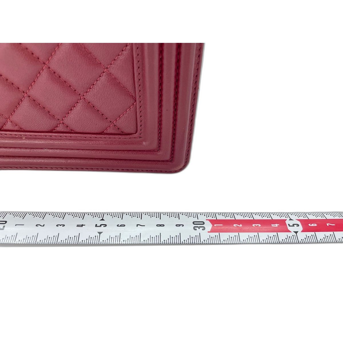 Chanel Shoulder Bag Boy Large — view 3