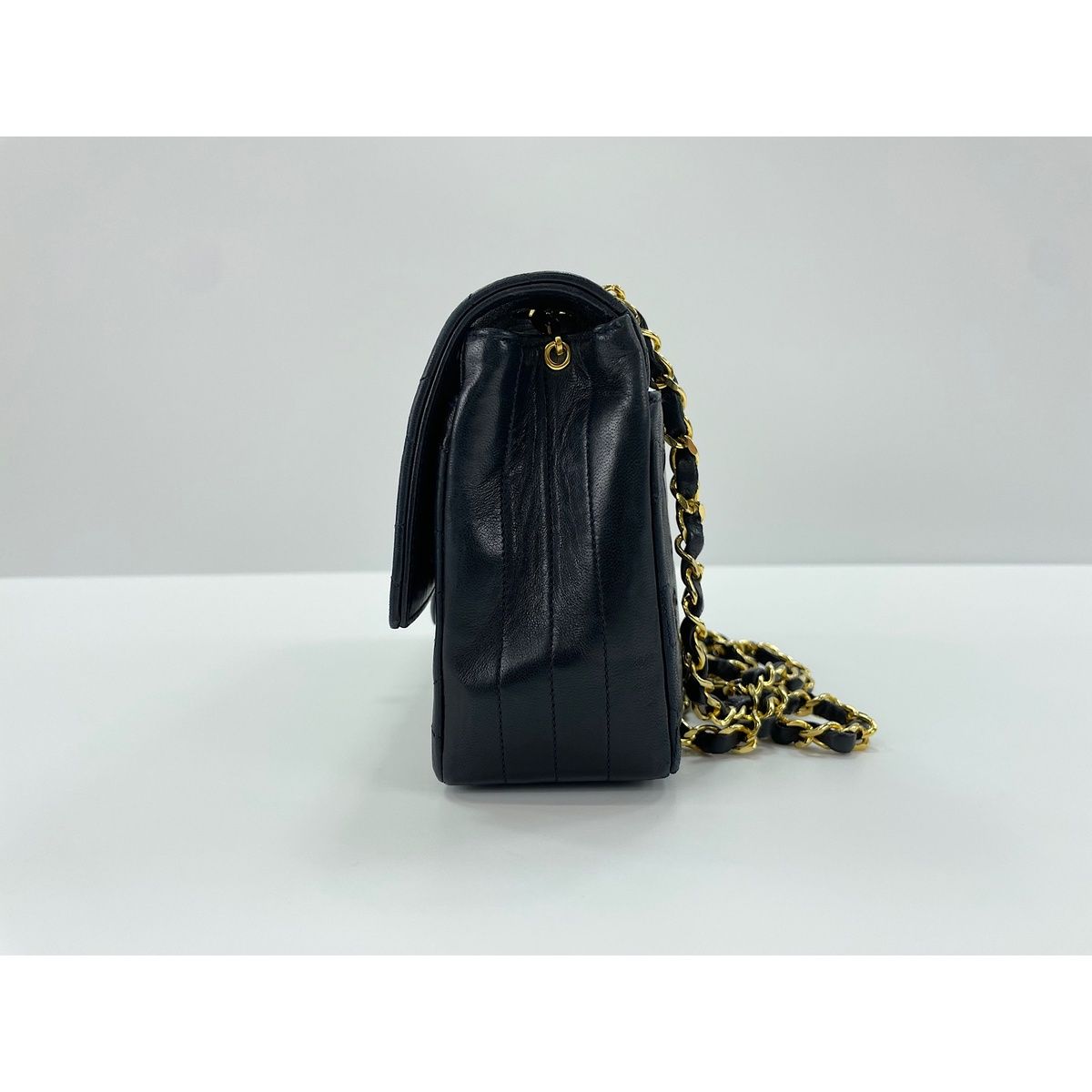 Chanel Shoulder Bag Quilted — view 6