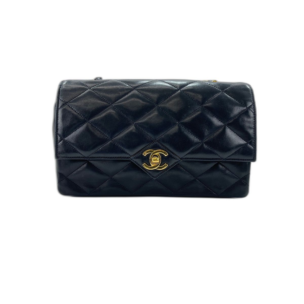 Chanel Shoulder Bag Quilted — view 2