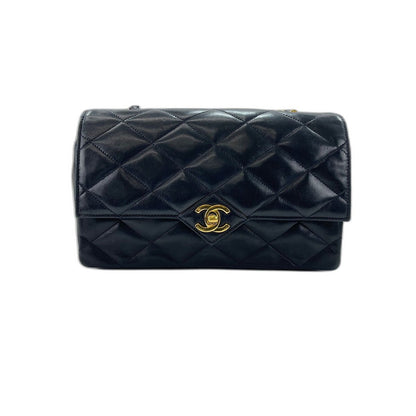 Chanel Shoulder Bag Quilted — view 2