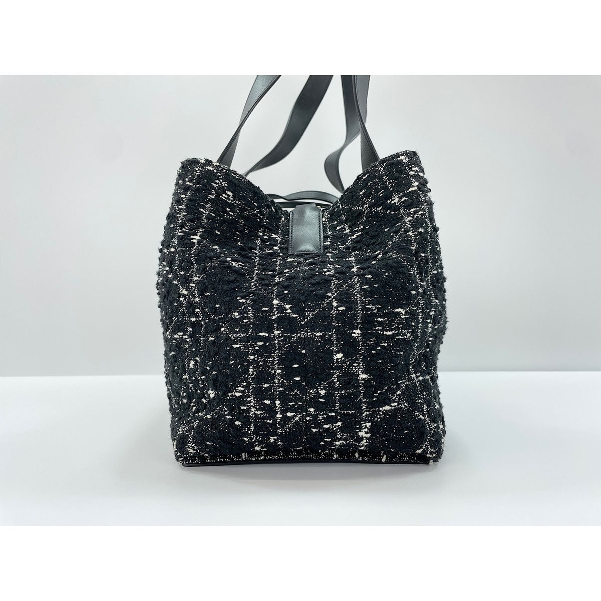 Dior Handbag Cannage Black — view 5