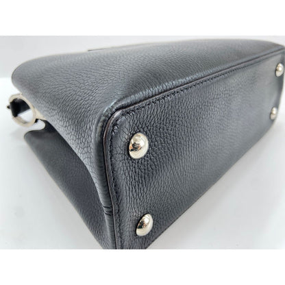 Louis Vuitton Handbag Capucines MM — view 7