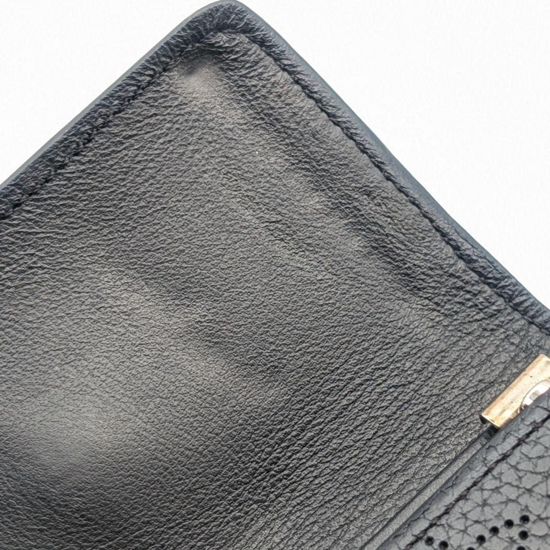 Louis Vuitton Key Case Multicles 4 Monogram Mahina Noir Black Quadruple Strand — view 8