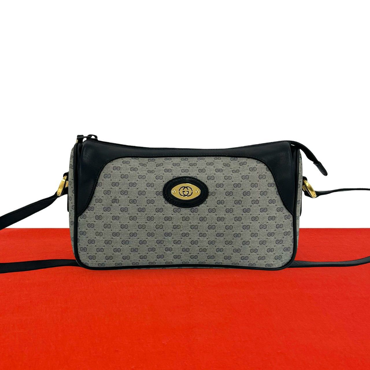 Gucci Vintage Micro GG Logo Leather Shoulder Bag Sacoch Pochette Navy