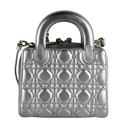 Dior Shoulder Bag Lily — view 3