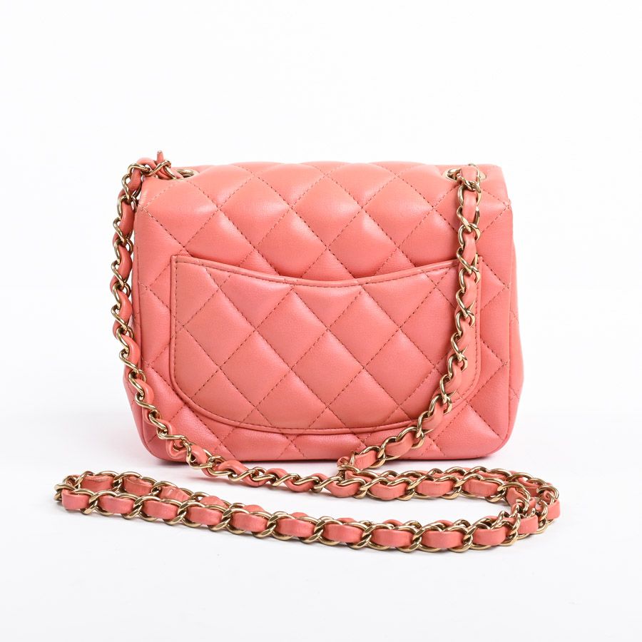 Chanel Shoulder Bag Mini Classic — view 3
