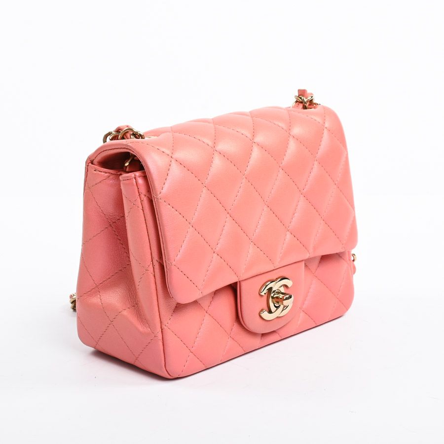 Chanel Shoulder Bag Mini Classic — view 2