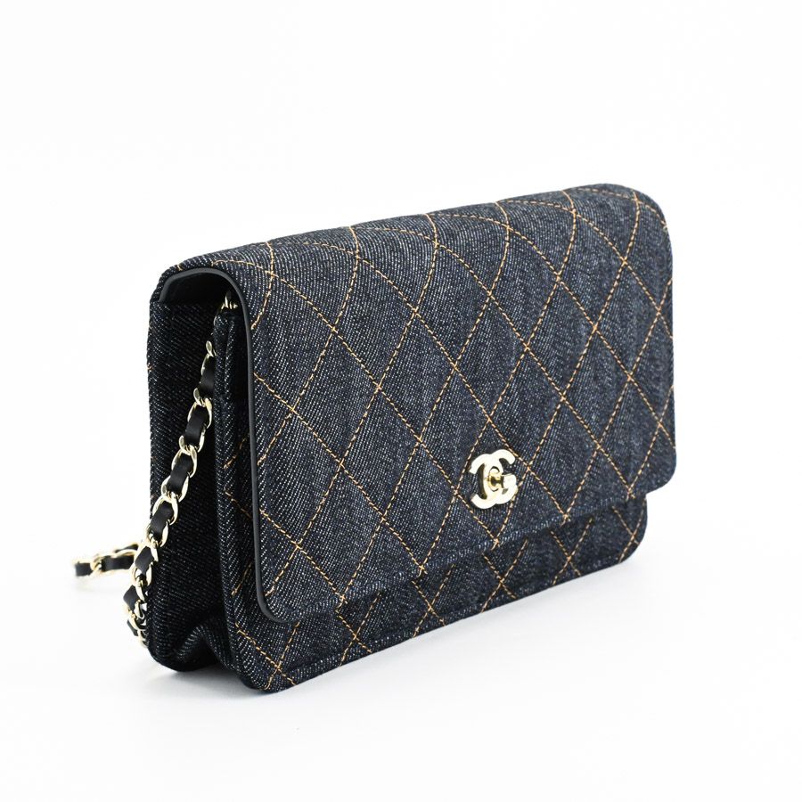 Chanel Chain Wallet Classicchain Shoulder — view 2