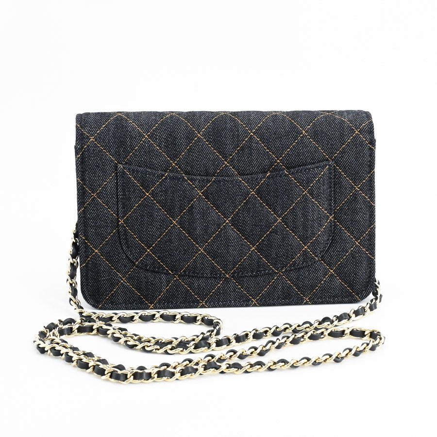 Chanel Chain Wallet Classicchain Shoulder — view 3