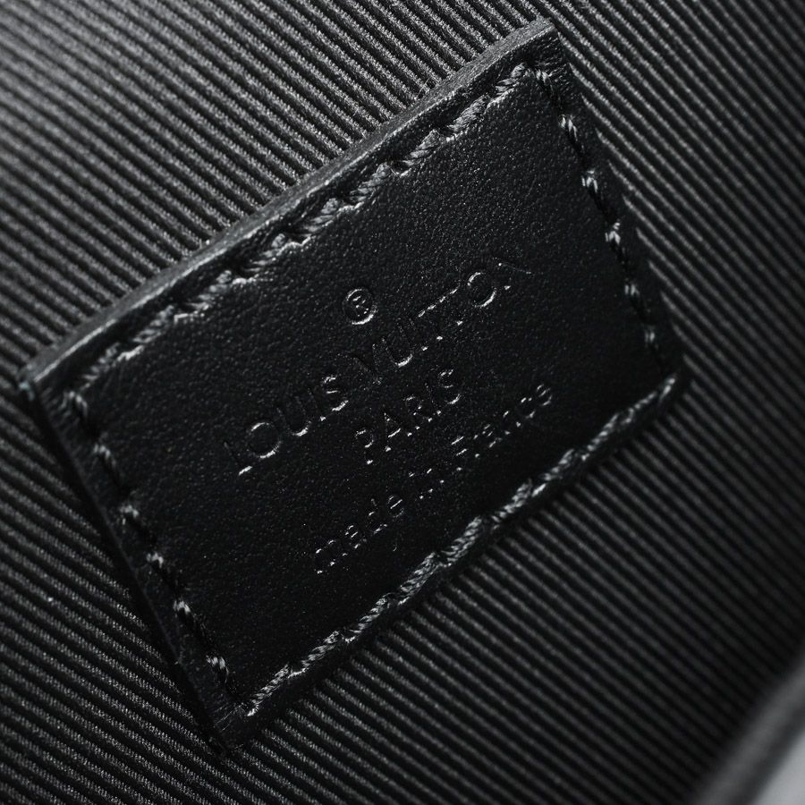 Louis Vuitton Belt Bag Saumur — view 6