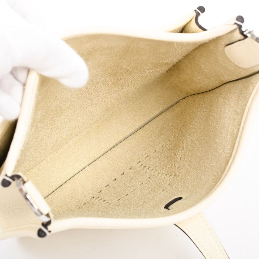 Hermes Shoulder Bag Evelyne 3 23 — view 4