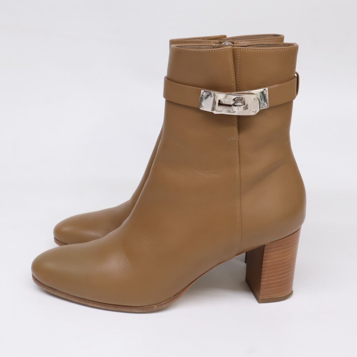 Hermes Saint Germain Kelly Leather Short Boots — view 3