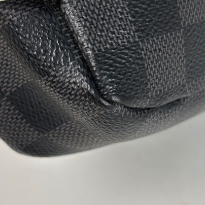 Louis Vuitton Avenue Sling Bag Damier Graphite Noir — view 3