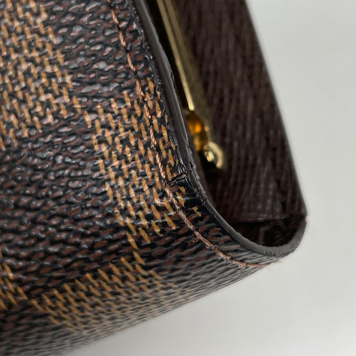 Louis Vuitton Porte-Monnaie Biet Viennois Bifold Wallet Kiss Lock Damier Brown — view 3
