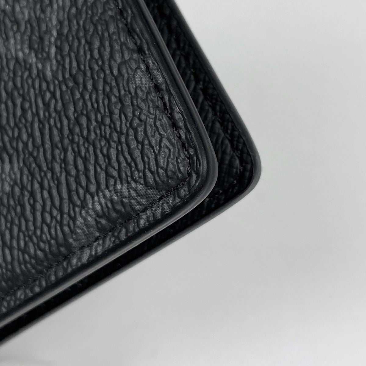 Louis Vuitton Card Case Organizer de Poche Monogram Eclipse Noir — view 3