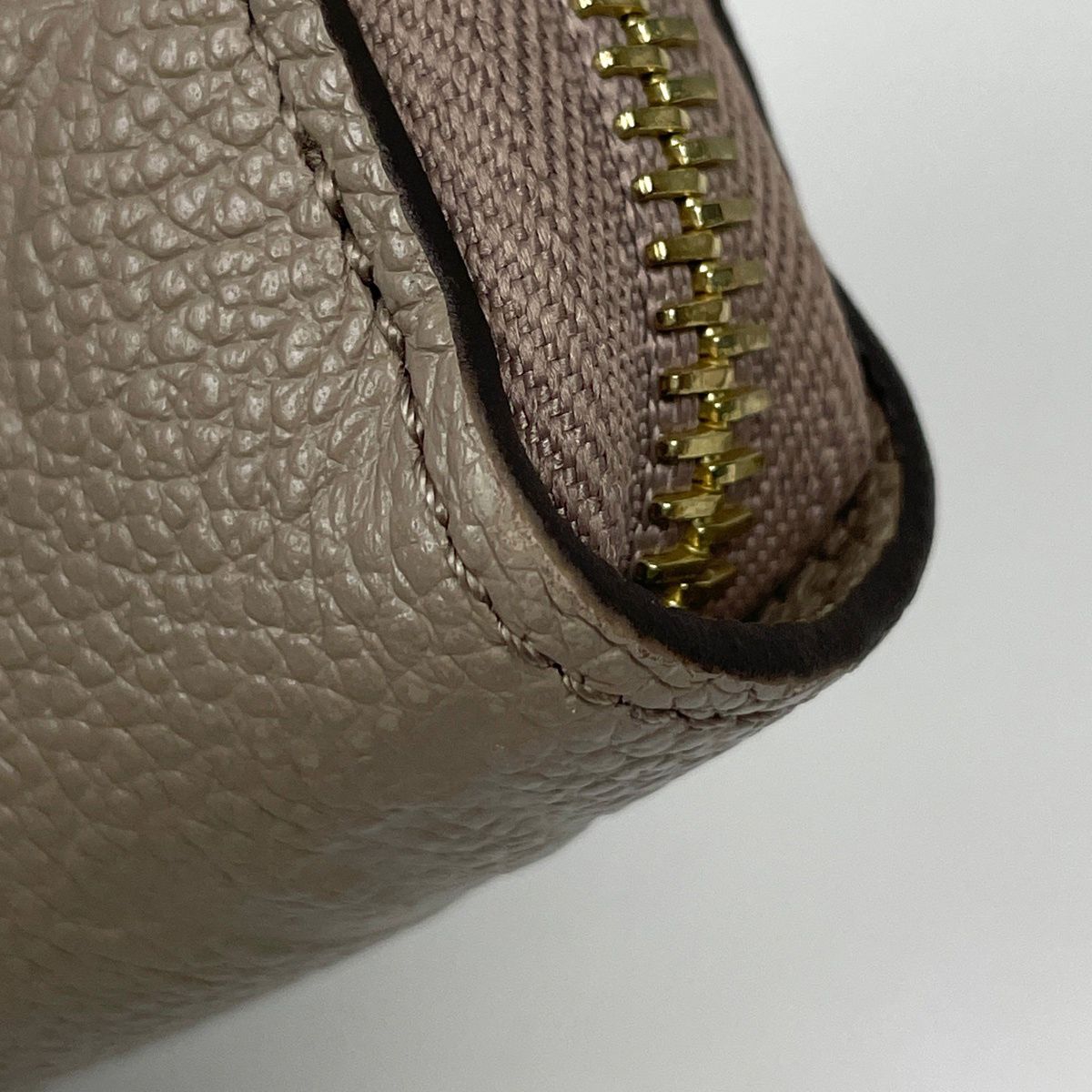 Louis Vuitton Zippy Wallet Monogram Empreinte Tourterelle — view 3