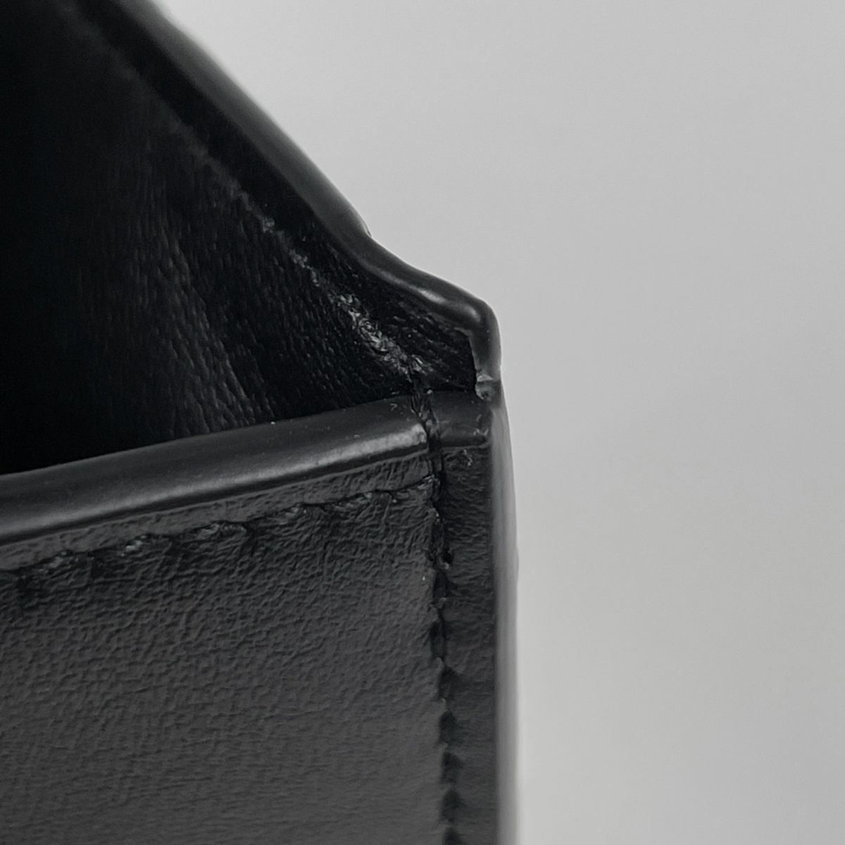 Bottega Veneta Bifold Wallet Intrecciato Leather Black — view 4