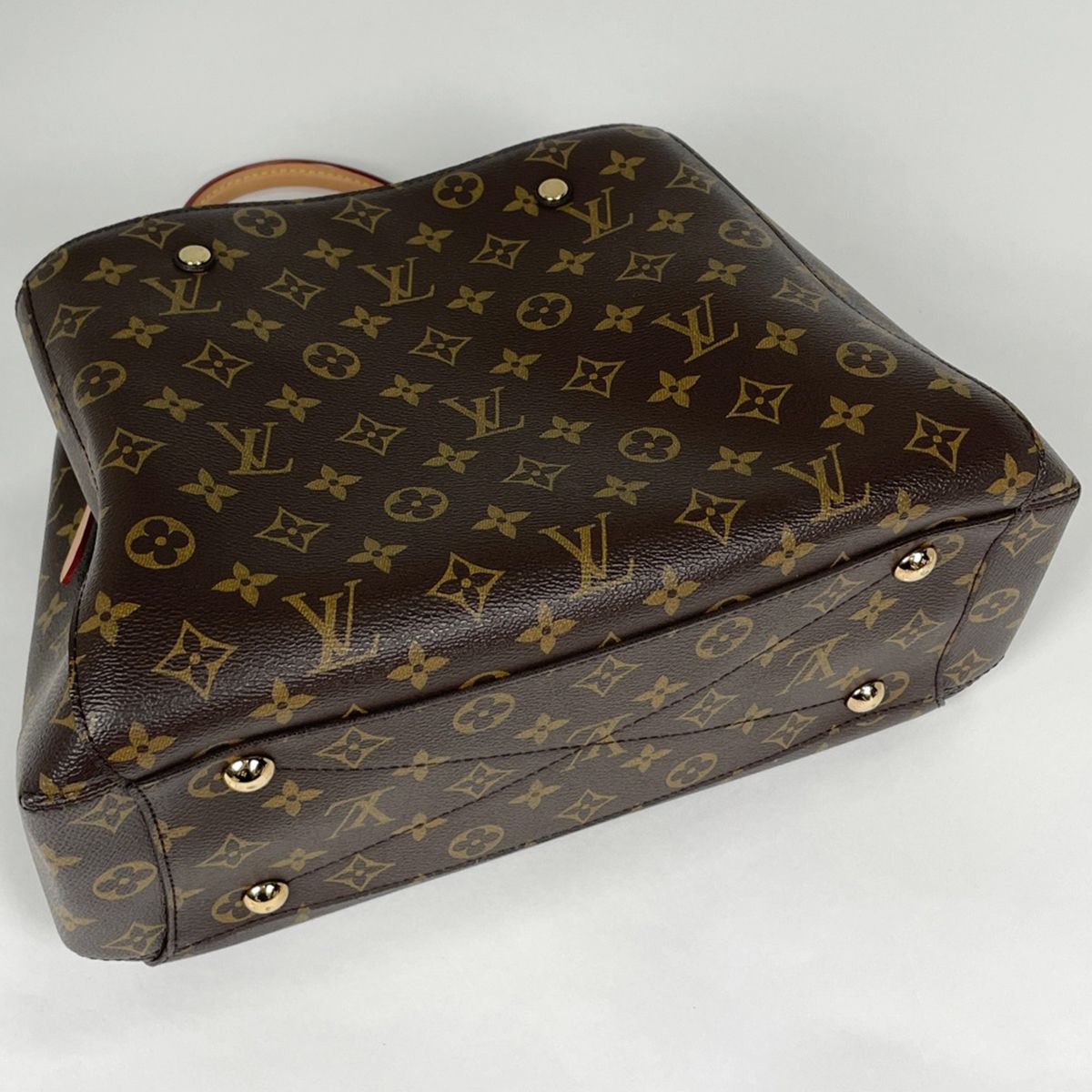 Louis Vuitton Montaigne MM Handbag 2-Way Monogram Brown — view 2
