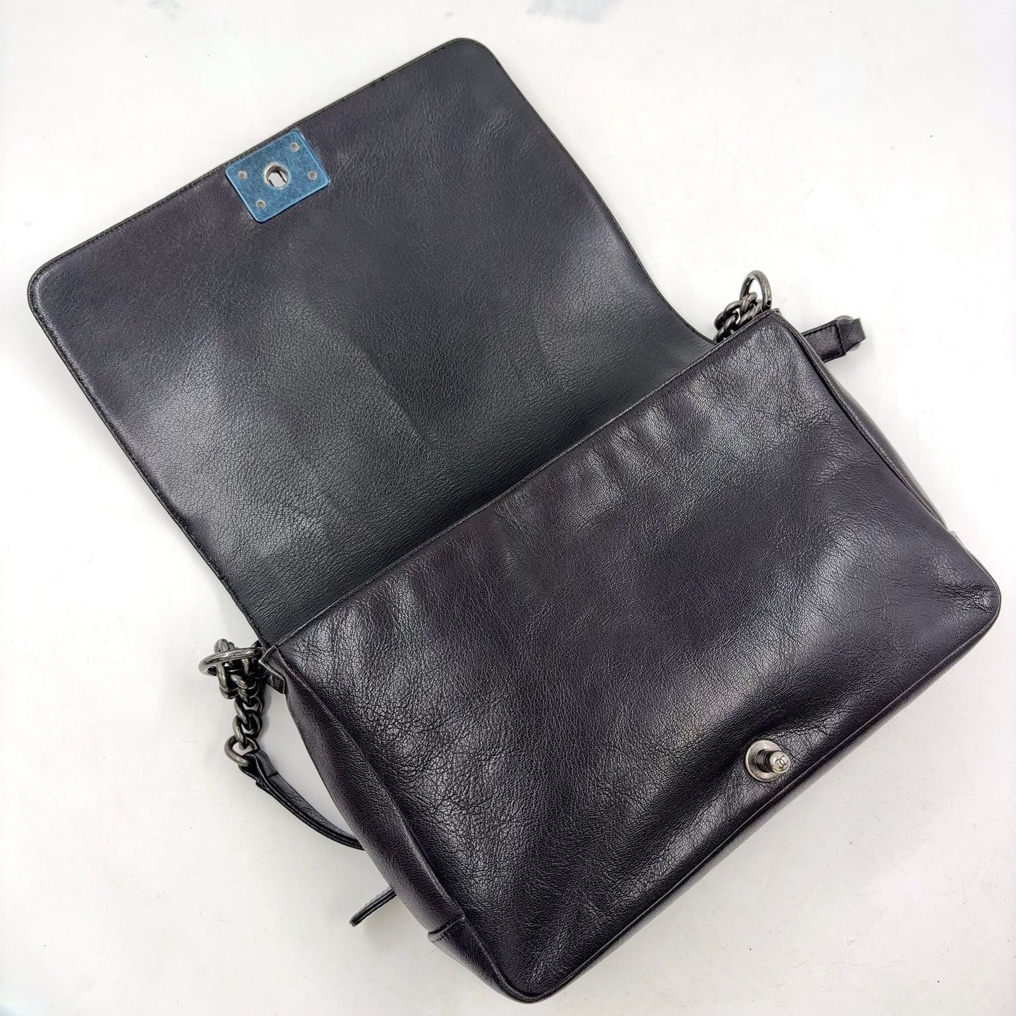 Chanel Boy Large Chezblanc Chain Shoulder Bag Leather Black — view 5