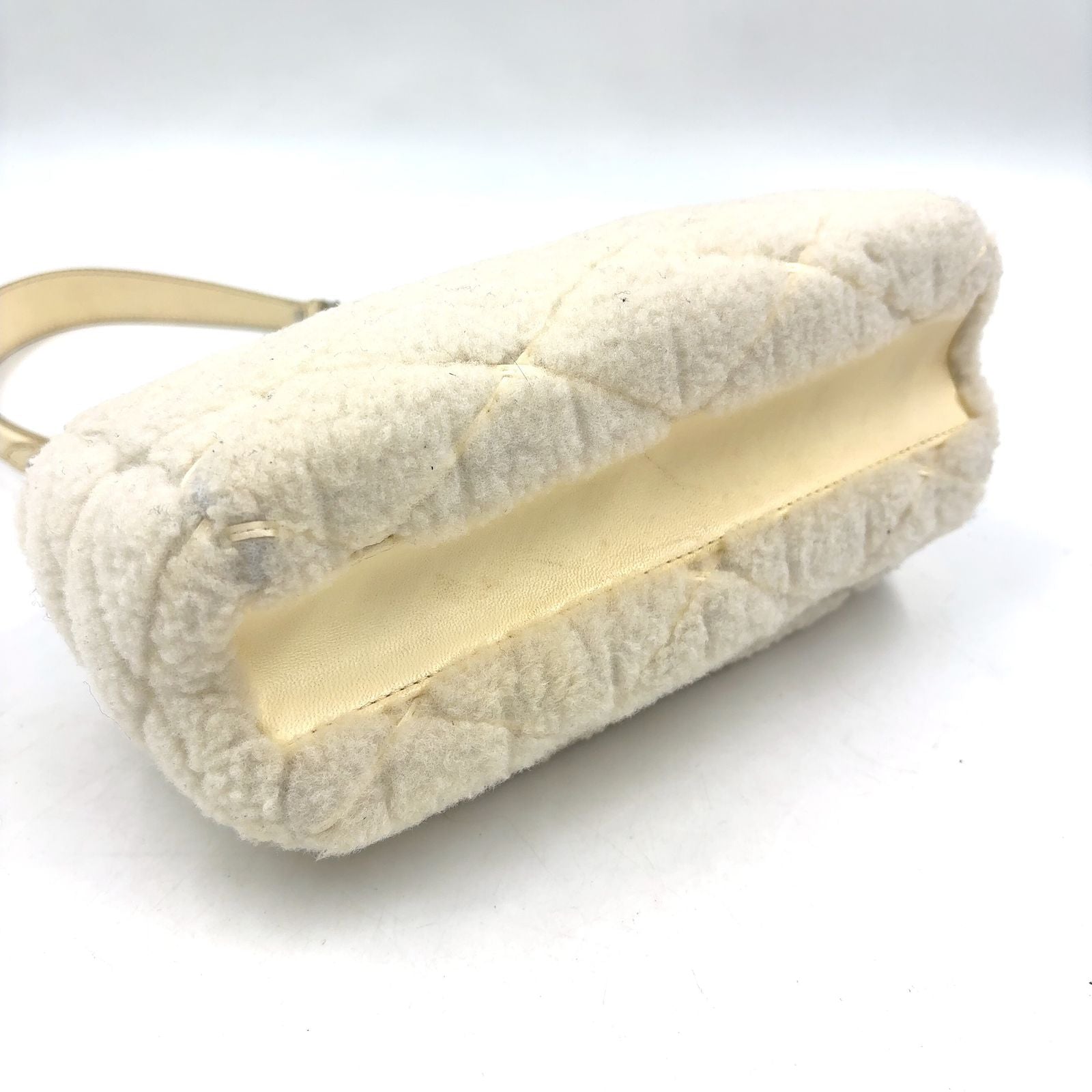 Louis Vuitton PM Lambskin Fur White Chain Shoulder Bag Silver — view 7