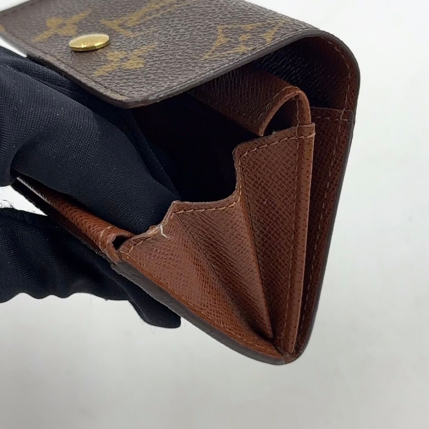Louis Vuitton Porte-Monnaie Plastic Monogram Leather Brown Coin Case Gold — view 9