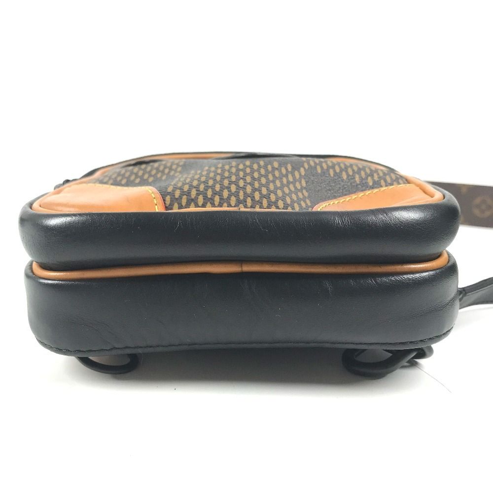 Louis Vuitton Shoulder Bag Amazon Damier Giant Canvas Brown — view 3