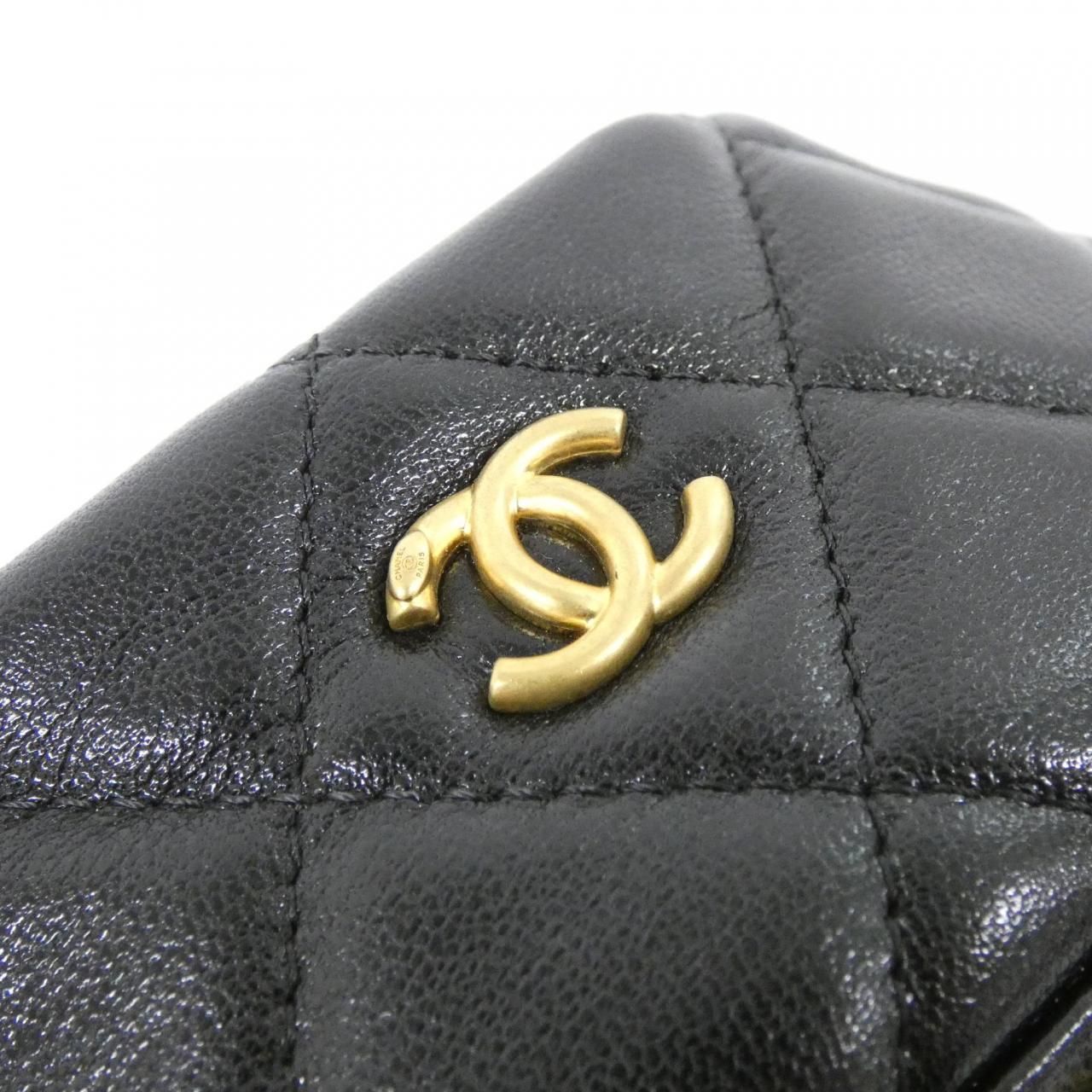 Chanel Pouch Black — view 4