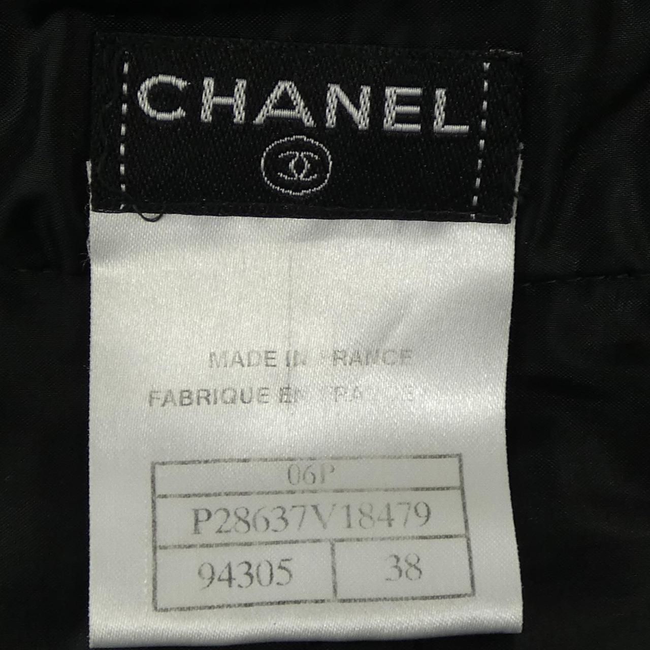 Chanel Vintage Coat Black — view 4