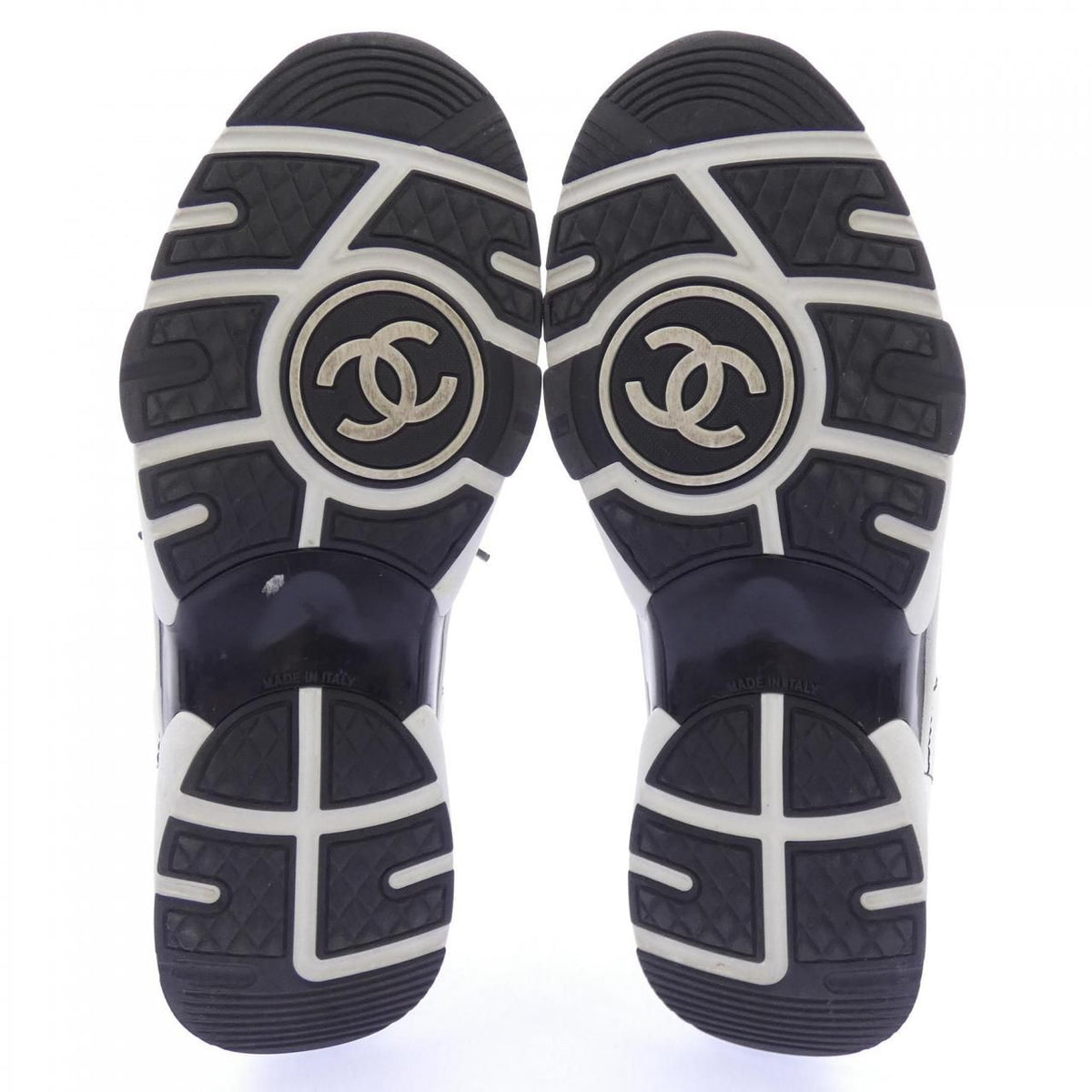 Chanel Sneakers White — view 4