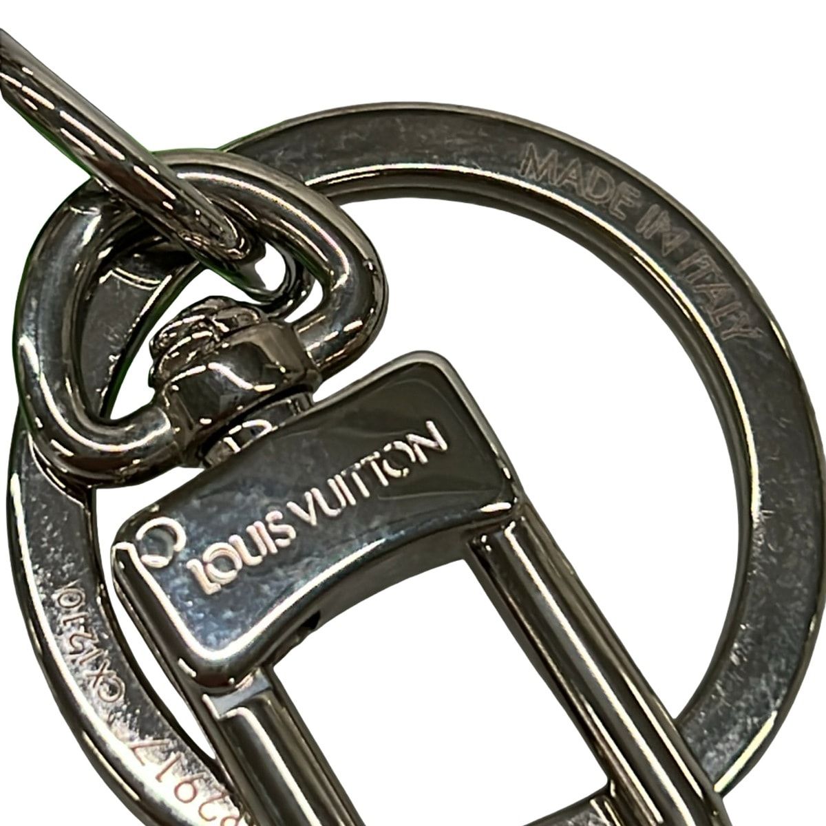 Louis Vuitton Key Holder LV Friend Porte Cles LV Rabbit Light Blue Leather — view 3