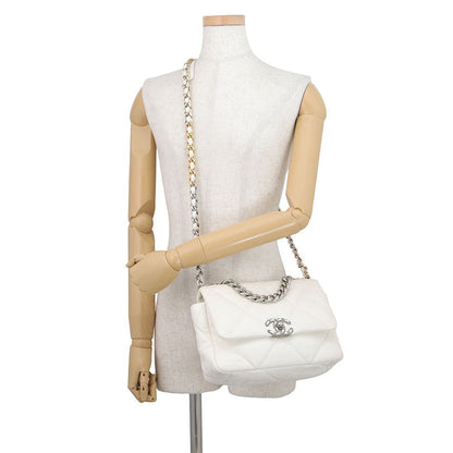 Chanel Chain Shoulder Bag 19 Flap CC Logo Lambskin White — view 4