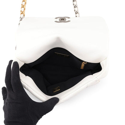 Chanel Chain Shoulder Bag 19 Flap CC Logo Lambskin White — view 5