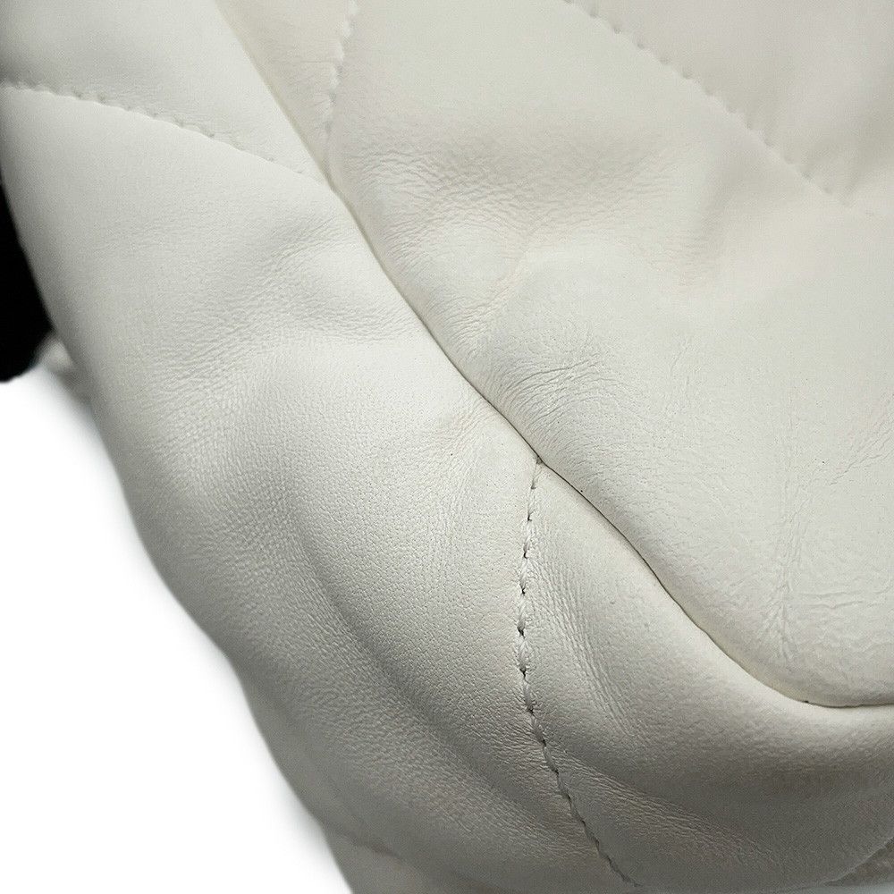 Chanel Chain Shoulder Bag 19 Flap CC Logo Lambskin White — view 6