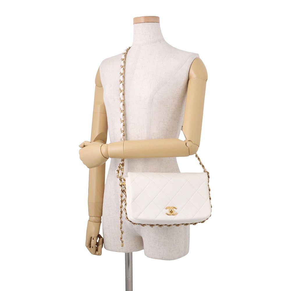 Chanel Chain Shoulder Bag Quilted CC Logo Lambskin White — view 4