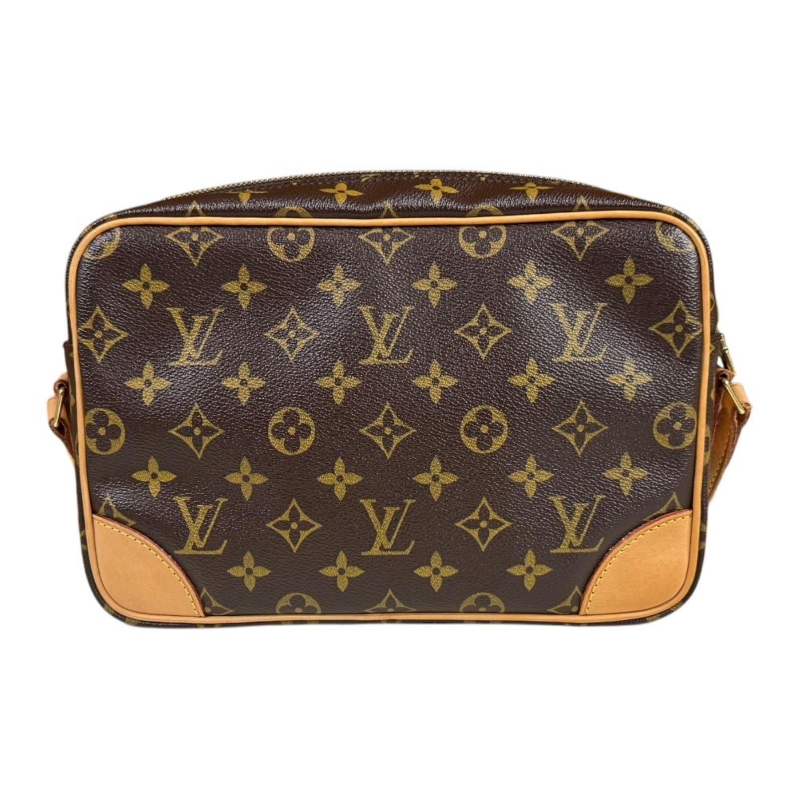 Louis Vuitton Trocadero 27 Monogram Shoulder Bag Canvas Brown — view 3