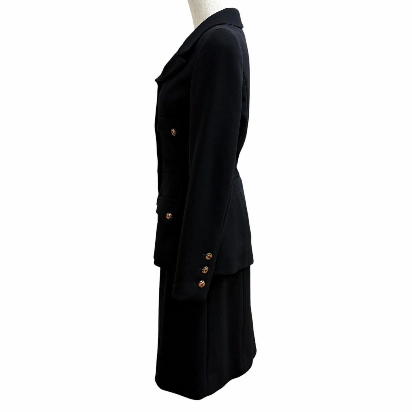 Chanel Vintage Wool Gripoix Buttoned 4 Pocket Jacket Skirt Set 38 — view 2