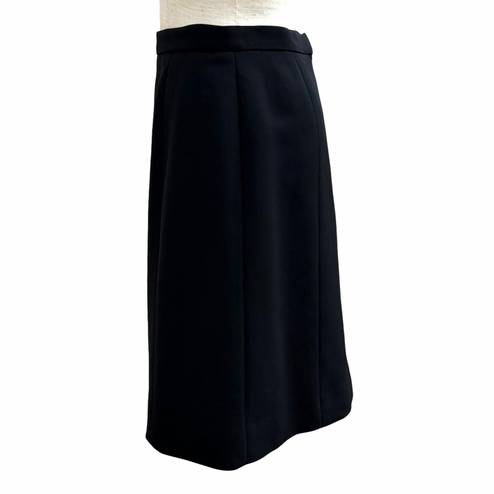 Chanel Vintage Wool Gripoix Buttoned 4 Pocket Jacket Skirt Set 38 — view 8