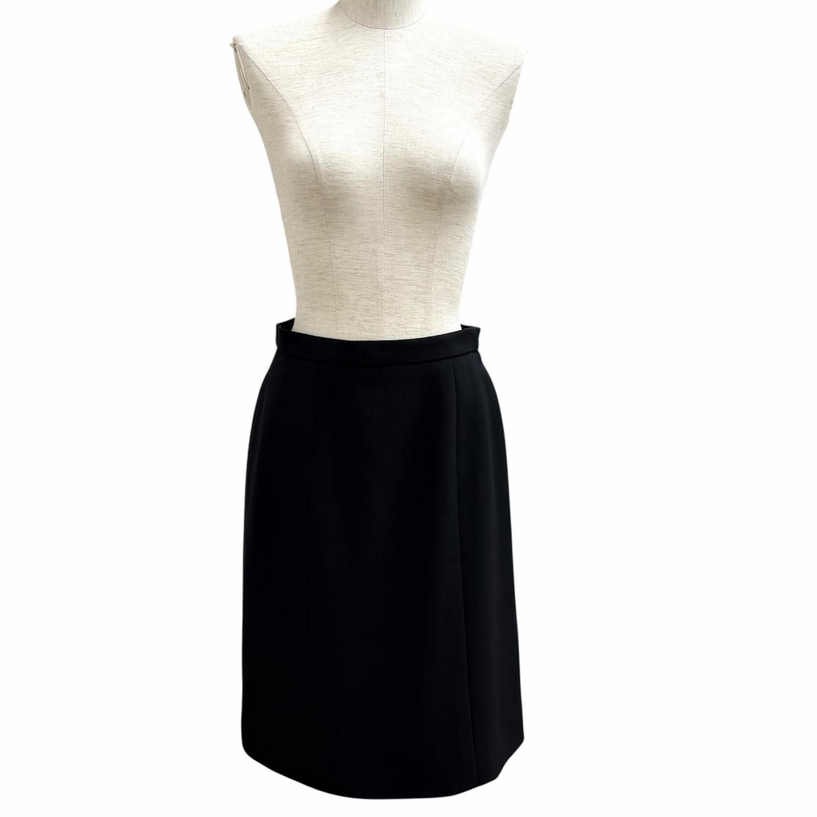 Chanel Vintage Wool Gripoix Buttoned 4 Pocket Jacket Skirt Set 38 — view 7