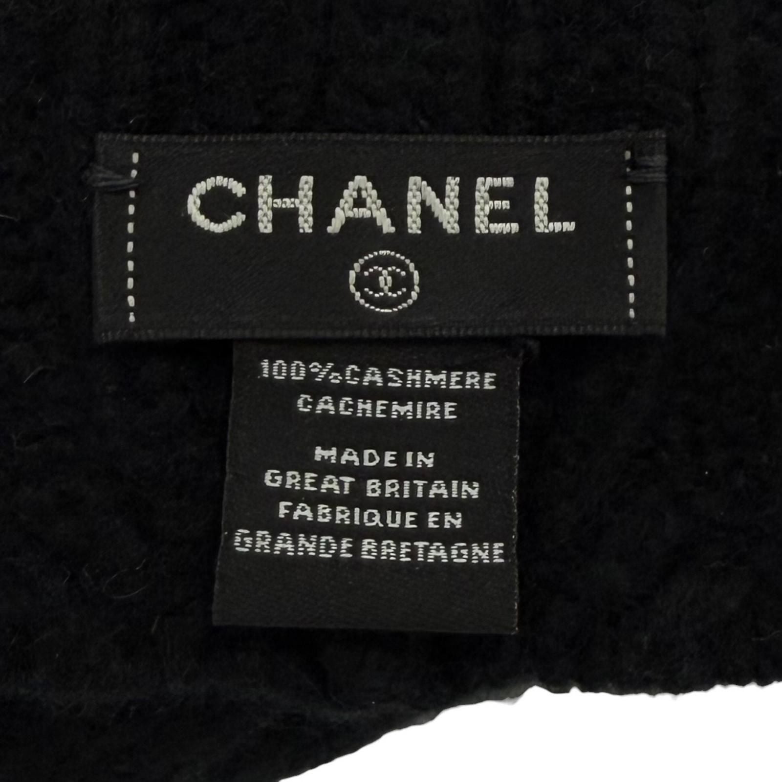 Chanel Cashmere CC Logo Knit Cap Beanie Hat Black — view 6