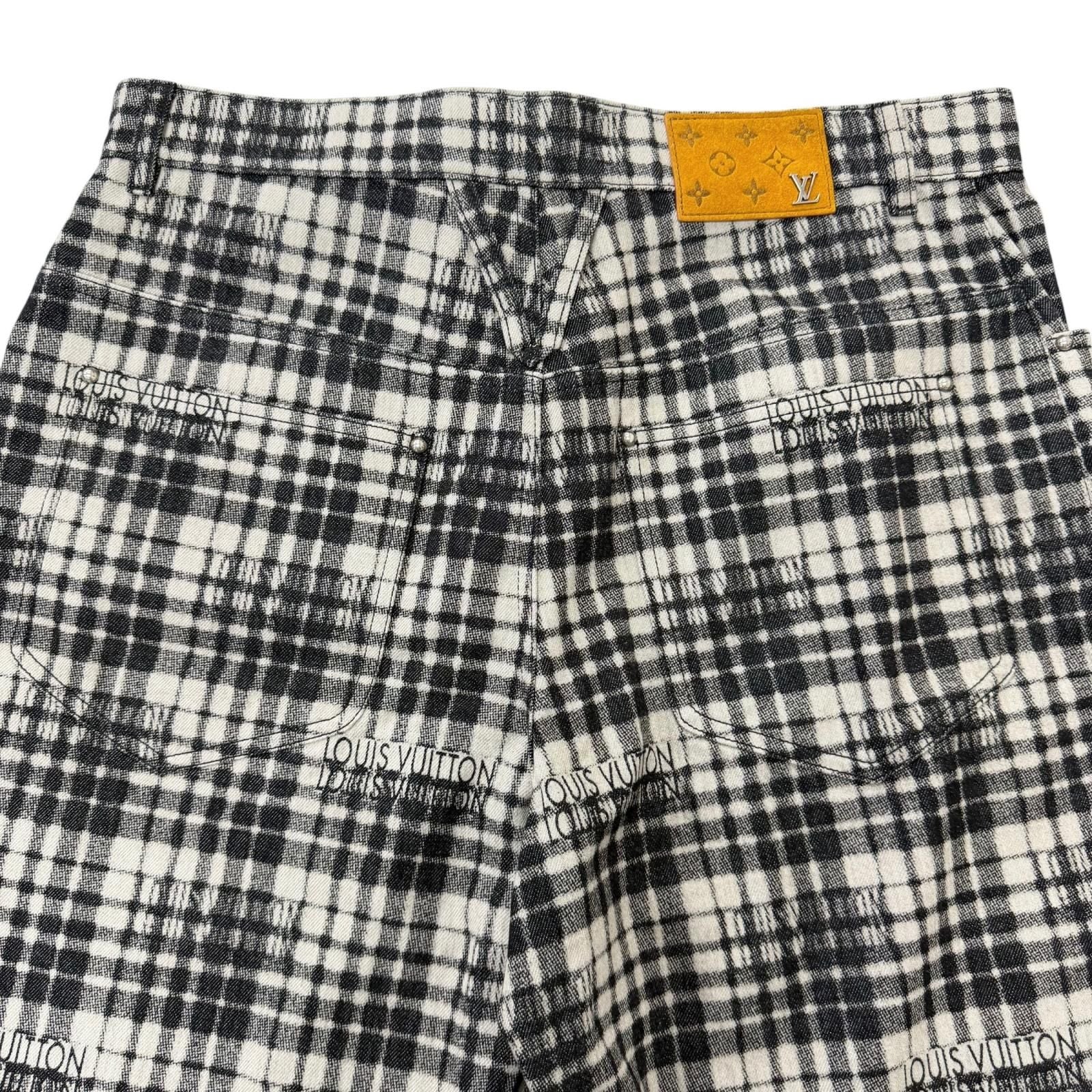 Louis Vuitton Logo Plaid Leather Patch LV Denim Shorts Gray 34 — view 4