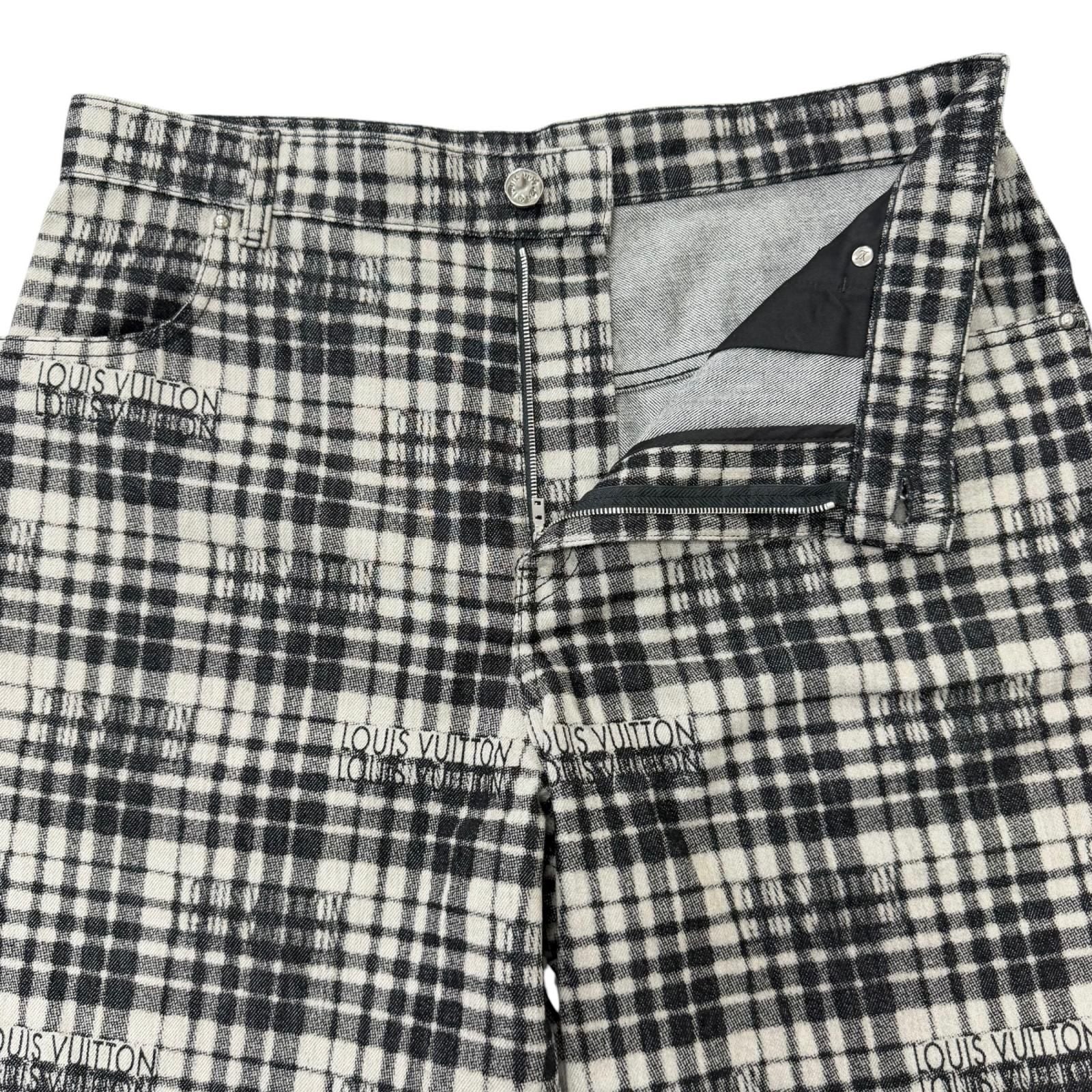 Louis Vuitton Logo Plaid Leather Patch LV Denim Shorts Gray 34 — view 3